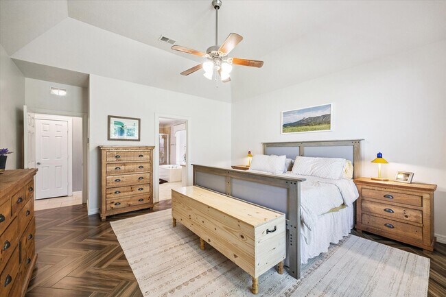 Building Photo - 1118 Sherfield Ridge Dr