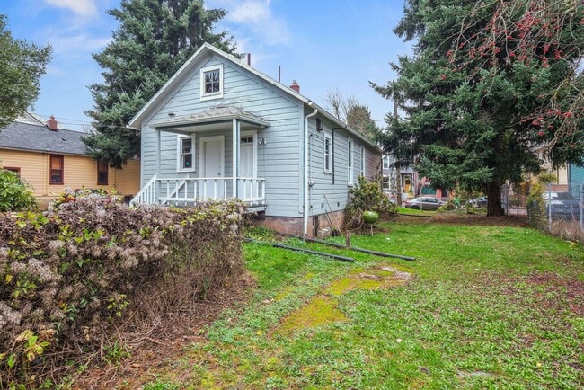 Building Photo - 70 NE Tillamook St