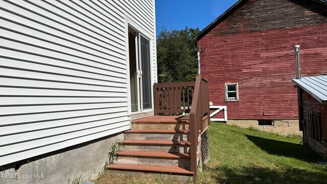 Building Photo - 234 Colebrook Rd