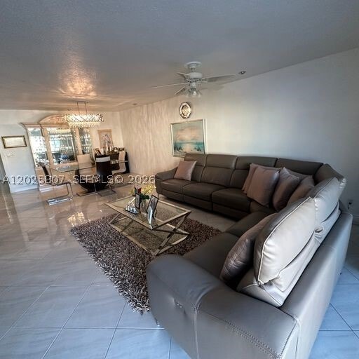 Building Photo - 440 Paradise Isle Blvd