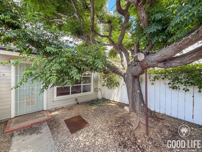 Building Photo - Marlborough Dr (Units 4519-4521)