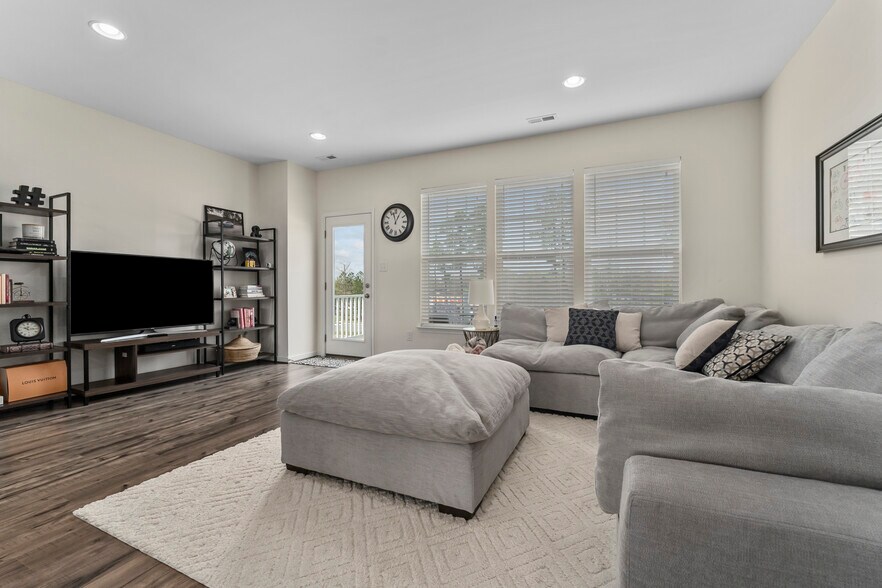 Living Room - 10410 Perennial Dr