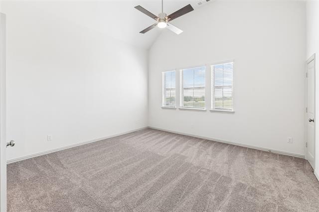 Building Photo - 320 Parkside Dr