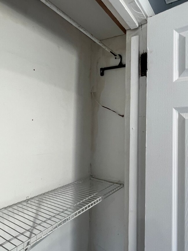 Building Photo - 2635 Royal St