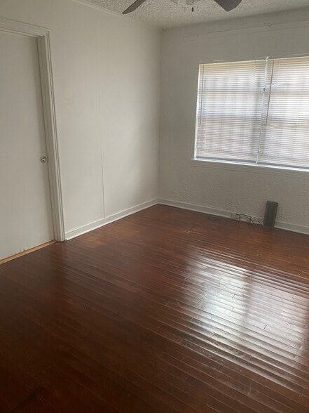 Building Photo - 1624 Mims St SW