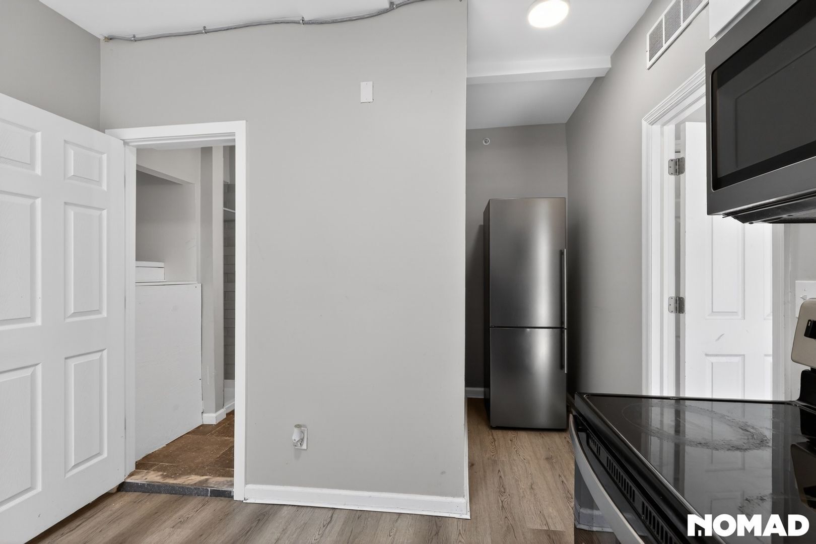 Building Photo - 558 Marston St