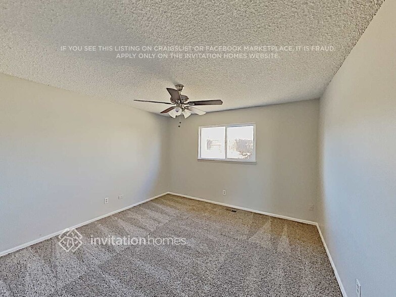 Building Photo - 1621 S Rifle St