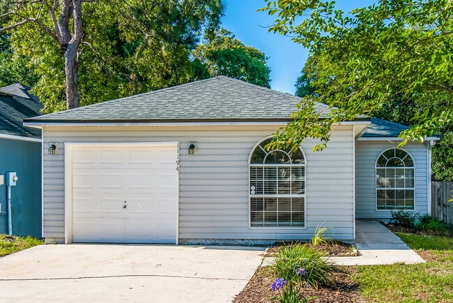 Building Photo - 11194 Mikris Dr S