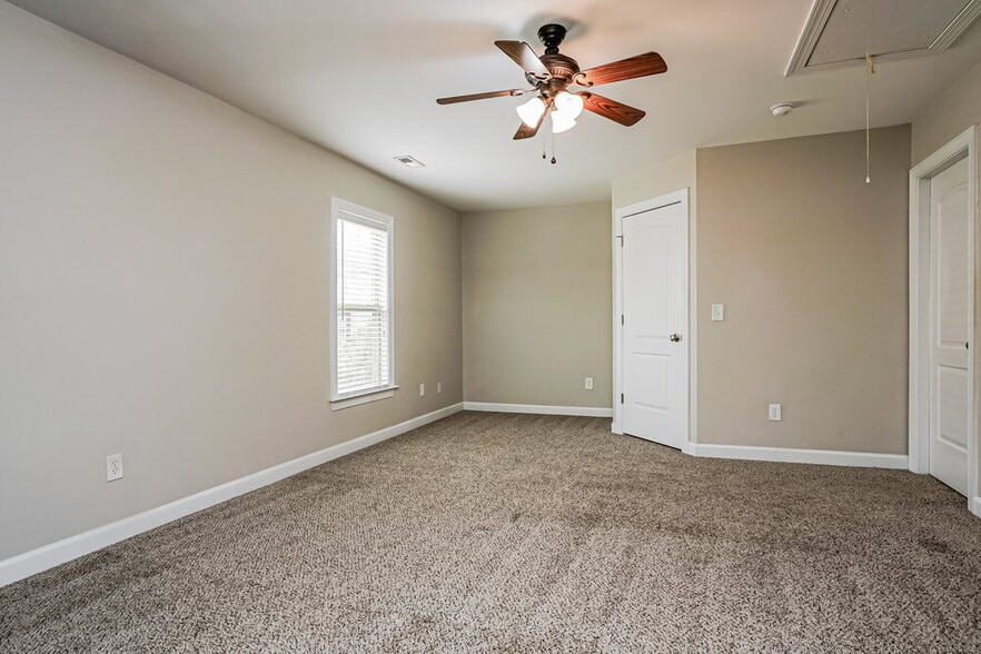 Building Photo - 205 Summerwind Plantation Dr