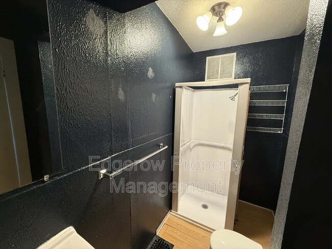 Building Photo - 1041 Hamilton Ave NW