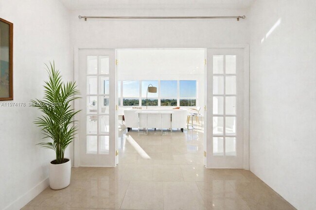 Building Photo - 4925 Collins Ave