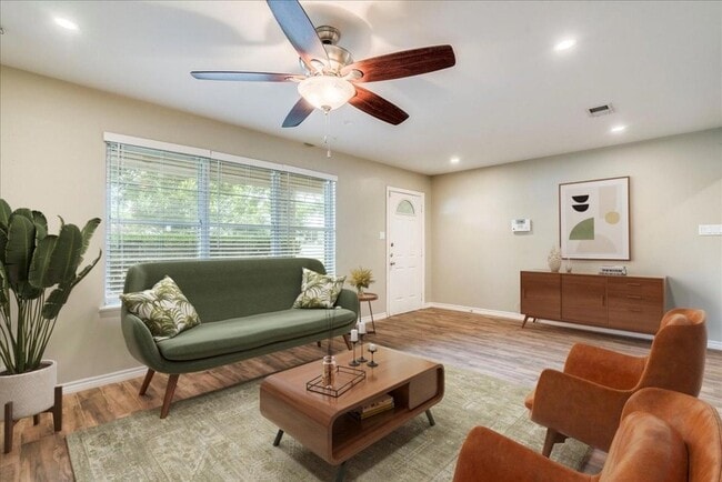 Building Photo - 4712 Frontier Trail