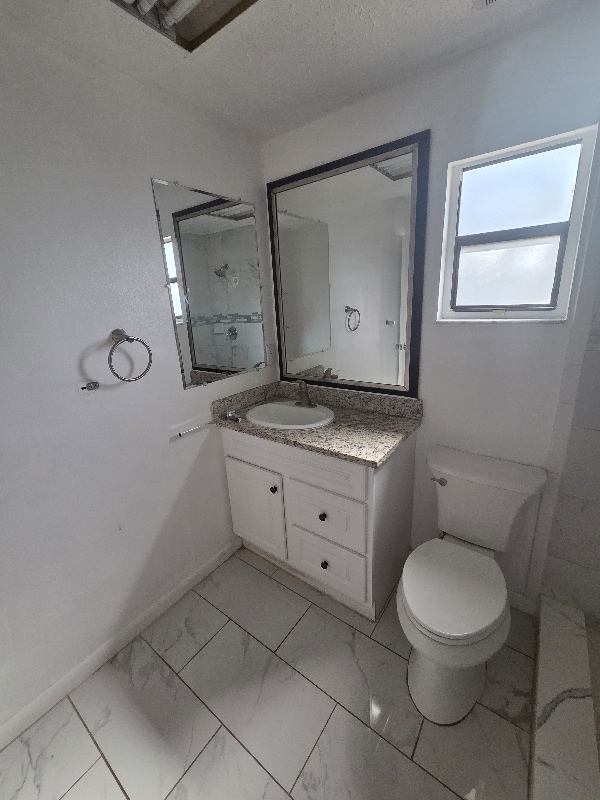 Building Photo - 8649 Forest Lake Dr