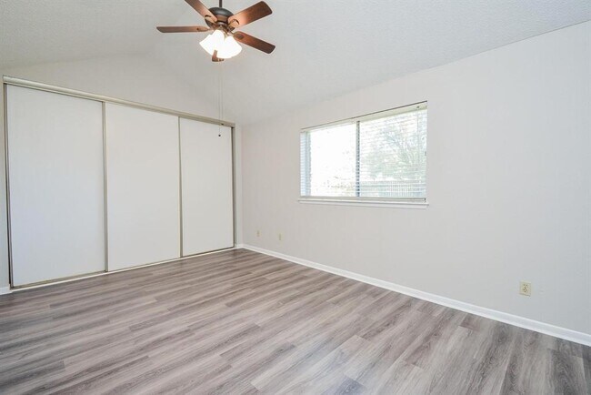 Building Photo - 3911 Issacks Way