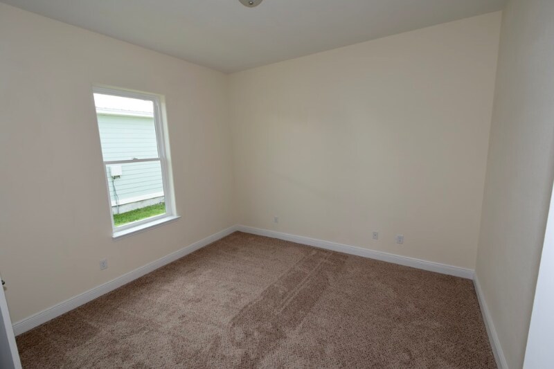 Building Photo - 12120 Lyndell Plantation Dr