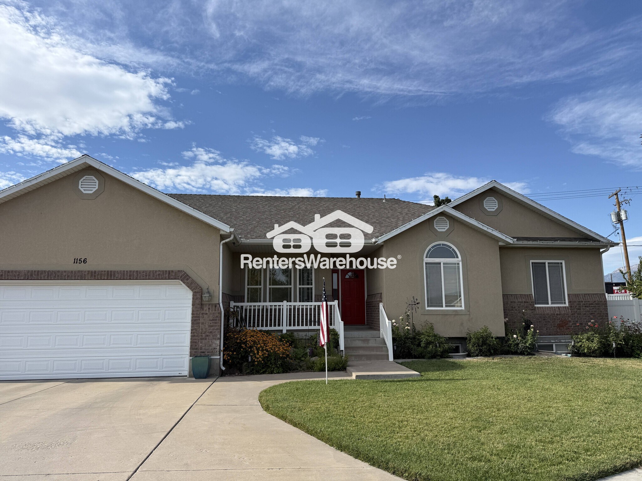 Building Photo - 1156 W 25 S