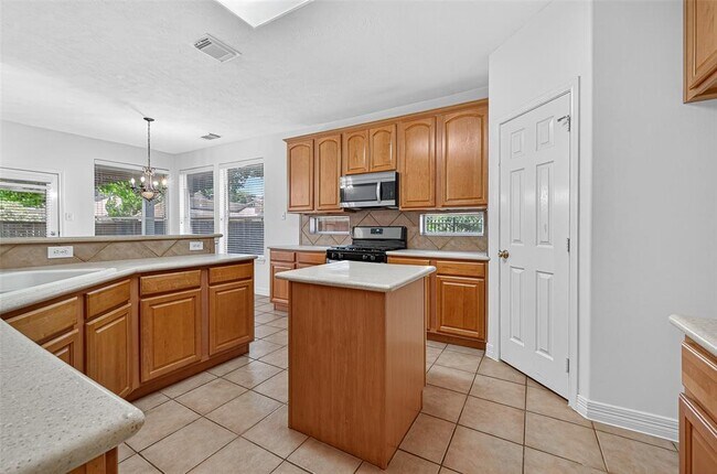 Building Photo - 3702 Cedar Valley Dr