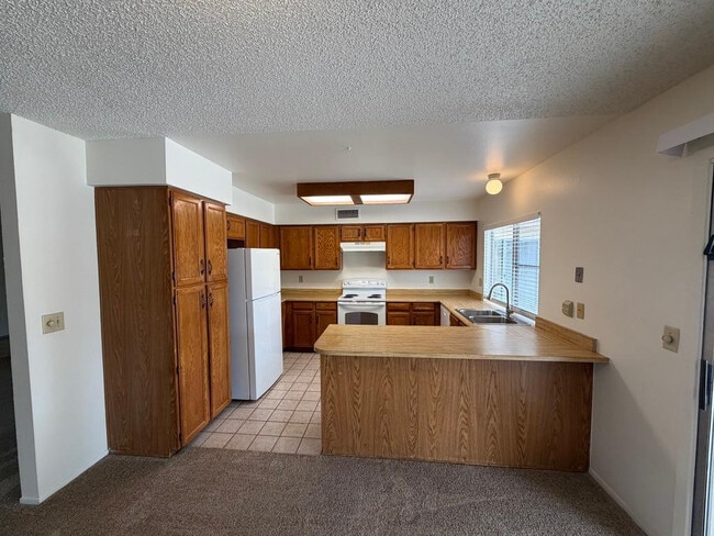 Building Photo - 5102 E Bannock St