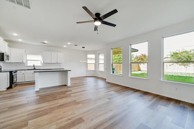 Building Photo - 1109 Ibis Falls Loop