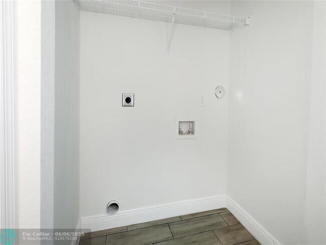 Building Photo - 116 NW 41st St