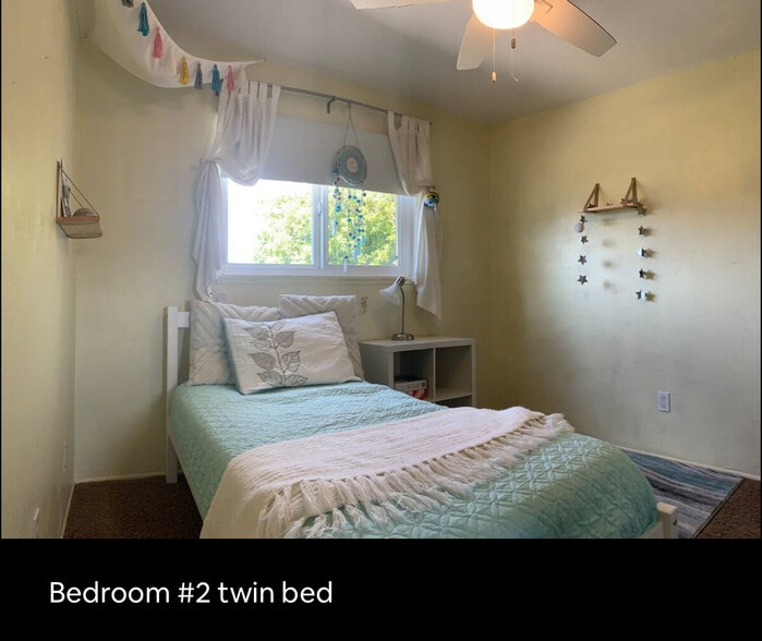 Bedroom 2 (twin bed) - 610 Lancaster Dr