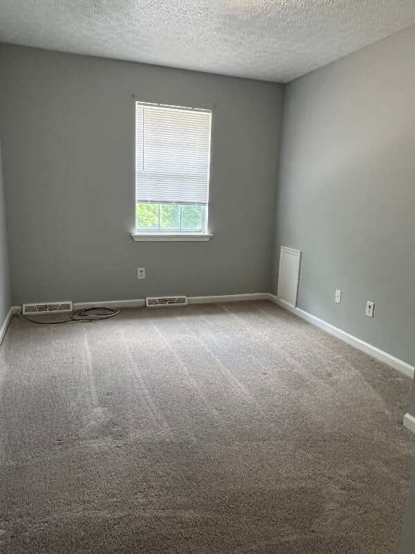 Building Photo - 30 Fonda Dr