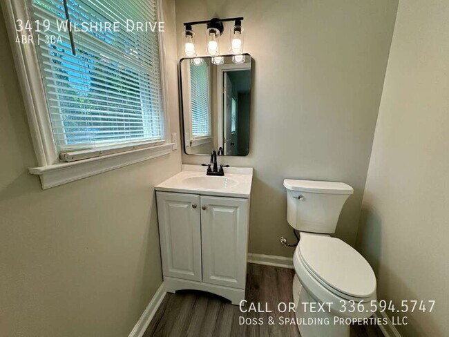 Building Photo - 3419 Wilshire Dr