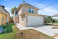Building Photo - 11510 Palmsprings Dr