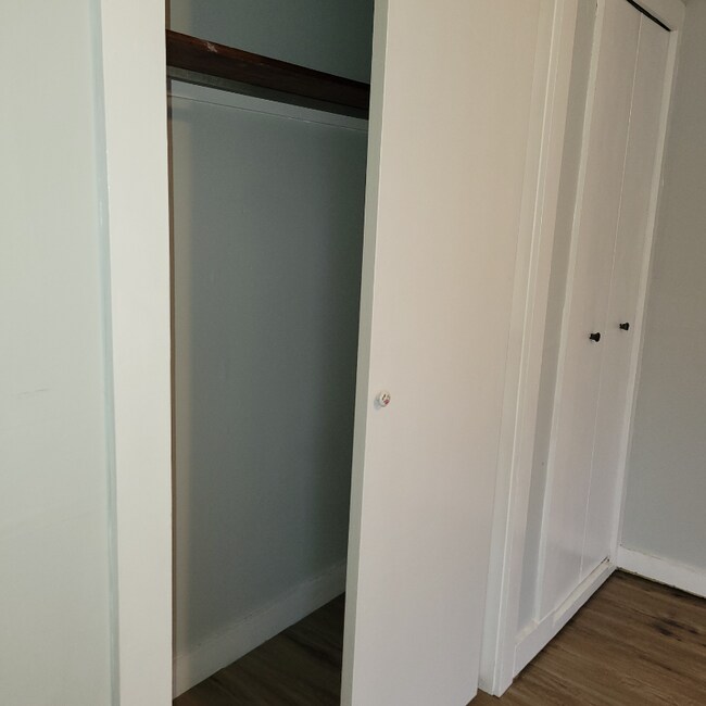 Building Photo - 779 Parker Rd