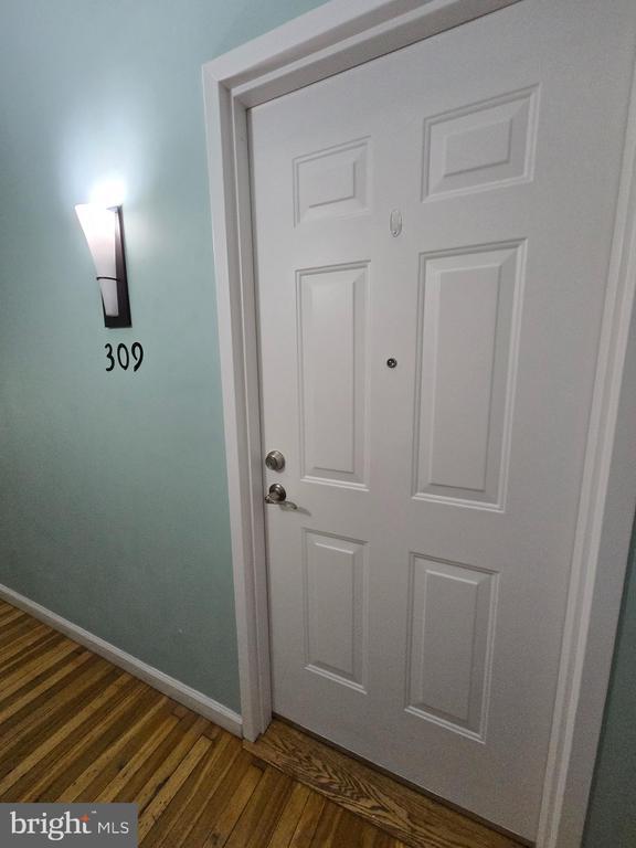 Primary Photo - 4368 Cresson St