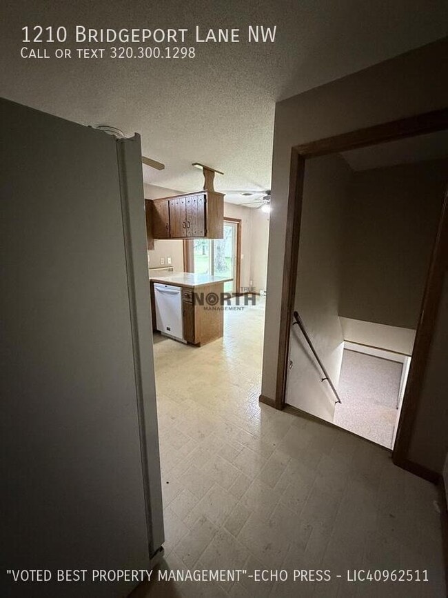 Building Photo - 1210 Bridgeport Ln NW