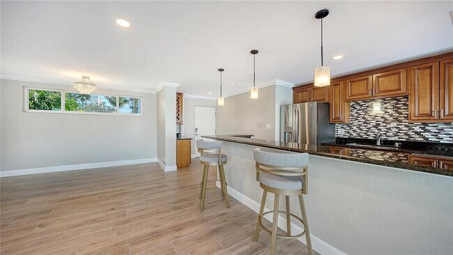 Building Photo - 226 Golden Gate Point