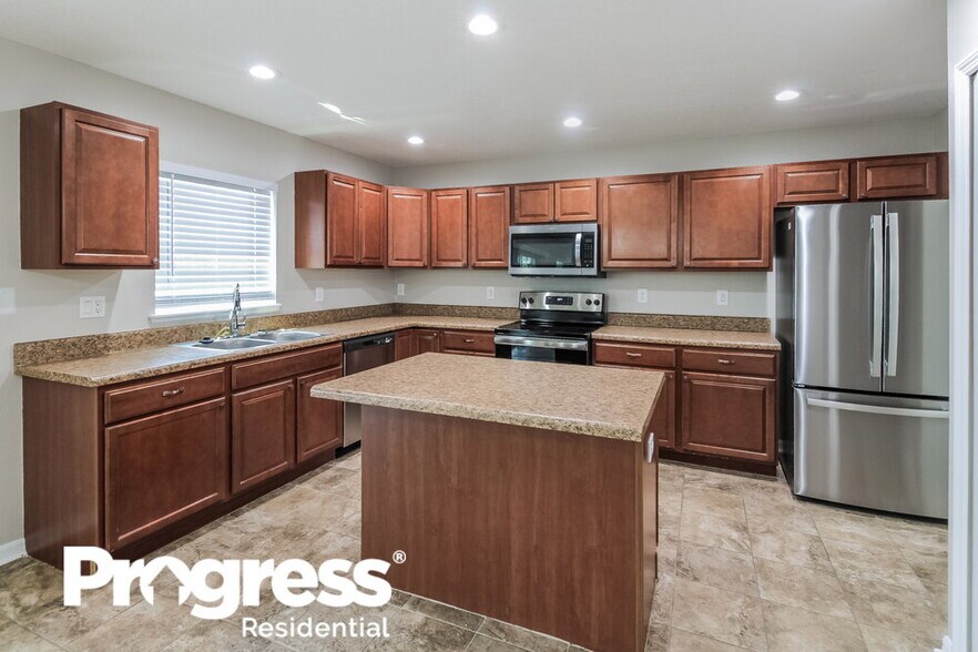 Building Photo - 9350 Caracara Drive