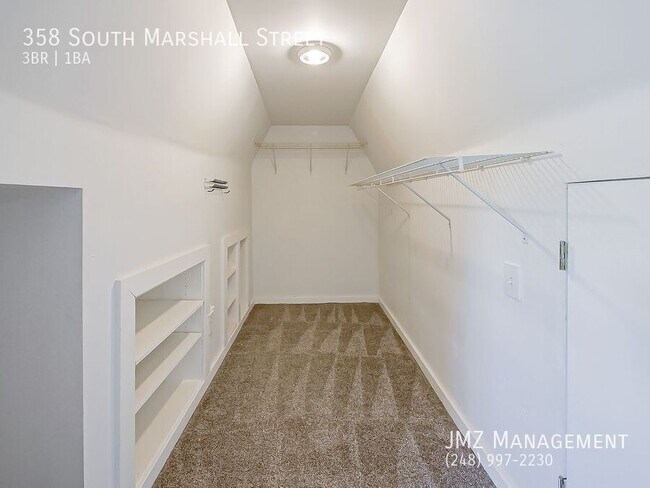 Building Photo - 358 S Marshall St