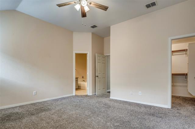 Building Photo - 2700 Dawn Spring Dr