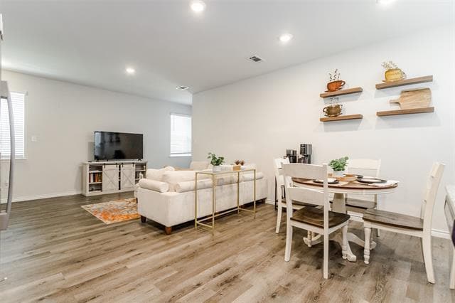 Building Photo - 5513 Topwater Trl