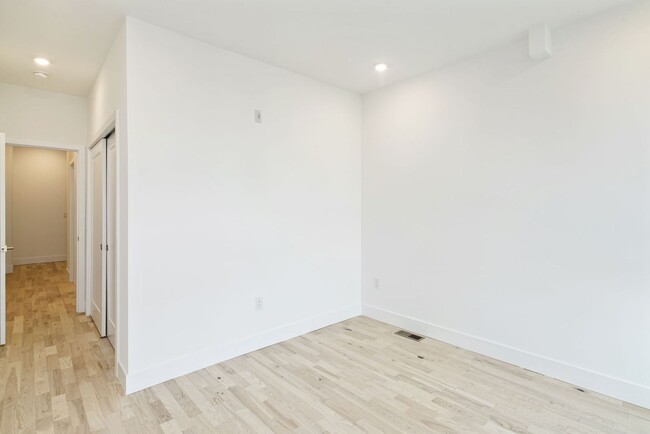 Building Photo - 410-24 N 8th St