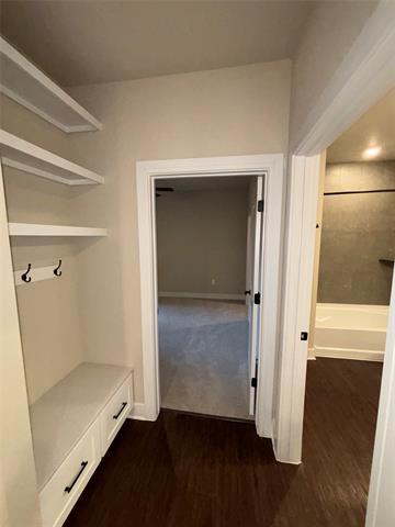 Building Photo - 111 Town Pl