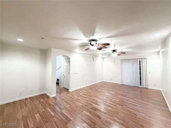 Building Photo - 9133 Palatial Palette Ct