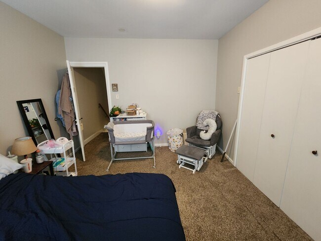 Building Photo - 3 Bedroom for Rent in Mount Joy!