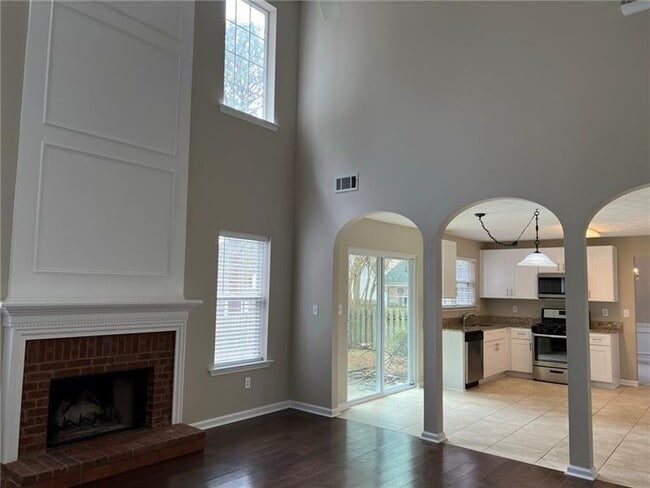 Building Photo - 1348 Woodcutt Pl