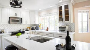 Building Photo - 40064 Silktree Ct