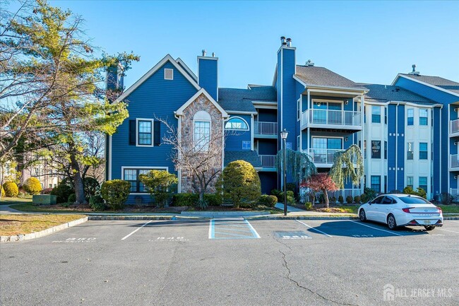 Building Photo - 114 Longfield Ct