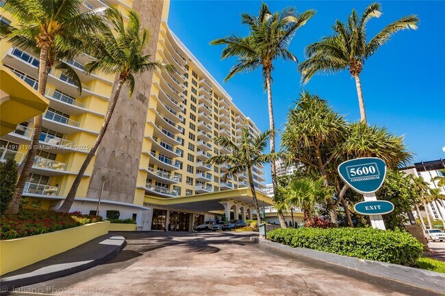 Building Photo - 5600 Collins Ave