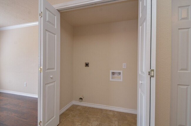 Building Photo - 15327 Falmouth Ave