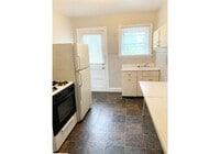 Building Photo - 415 Probasco St