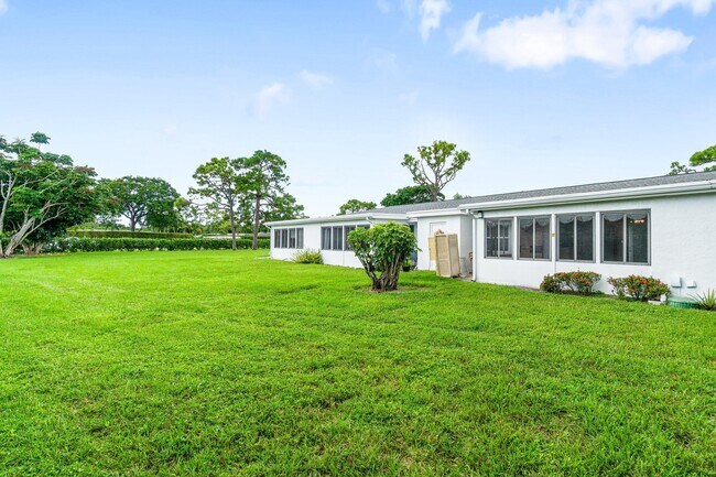 Building Photo - 5074 Privet Pl