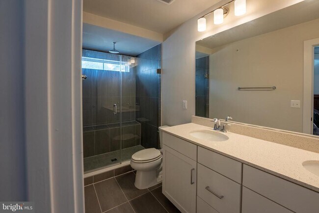 Building Photo - 6069 Dreher Ct