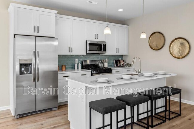 Building Photo - 996 Woodview Ct