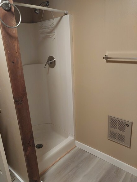 Building Photo - 8571 Leray St